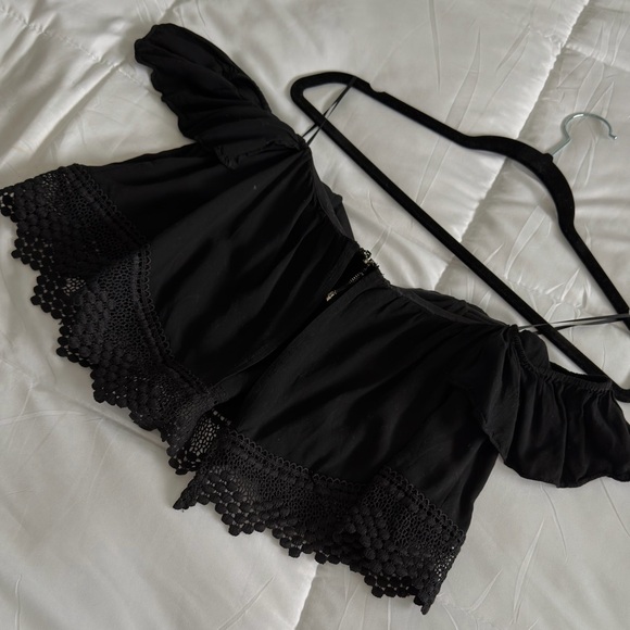 Black Off-Shoulder Top with Crochet Hem - Picture 2 of 2